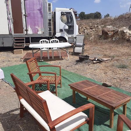 Luxury Caravan Truck In The Golan Heights Bruchim Qela' Alon Esterno foto