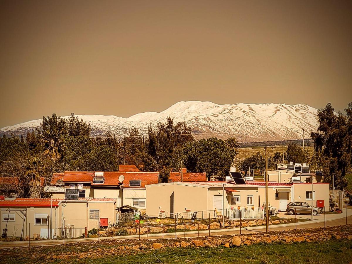 Luxury Caravan Truck In The Golan Heights Bruchim Qela' Alon Esterno foto